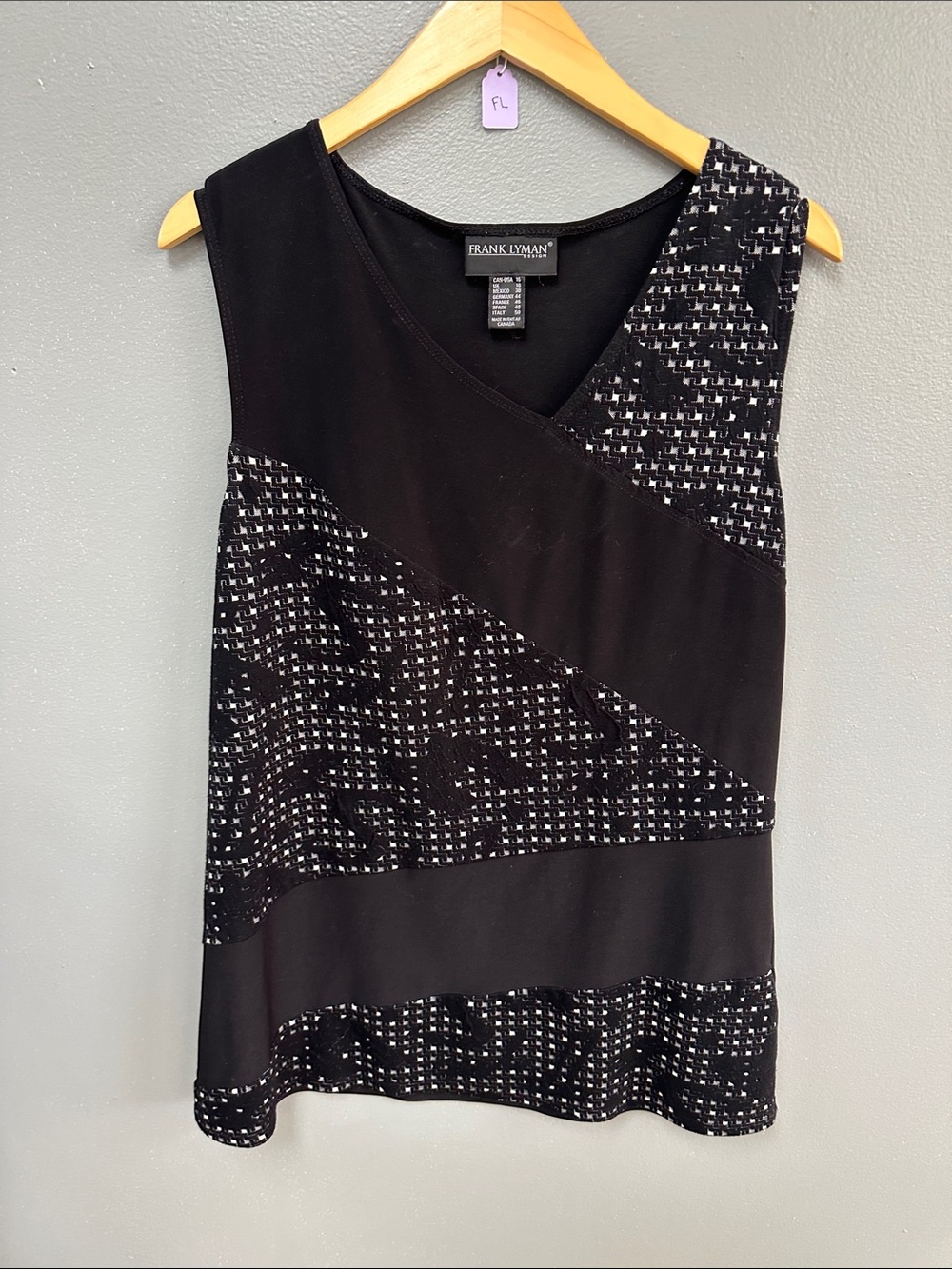Frank Lyman Design Black & White Mixed-Panel V-Neck Tank - Picture 1 of 3
